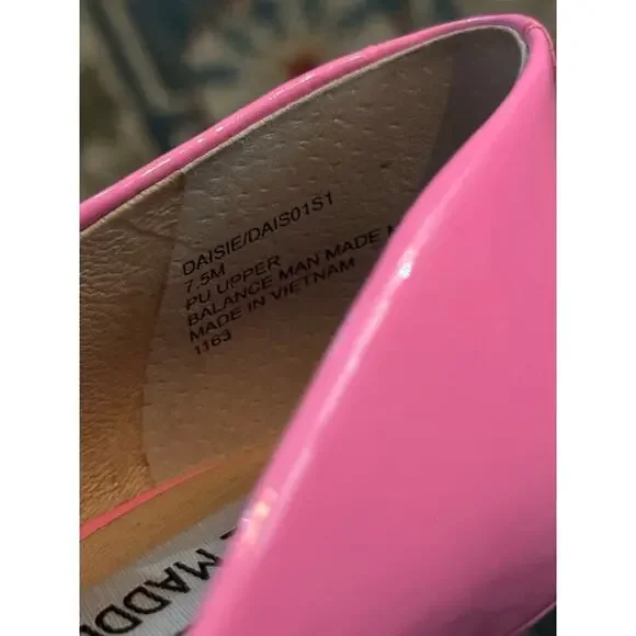 Steve Madden Women's Pink Daisie Patent Leather Heels Size 7.5 Bubblegum Barbie - Picture 6 of 8
